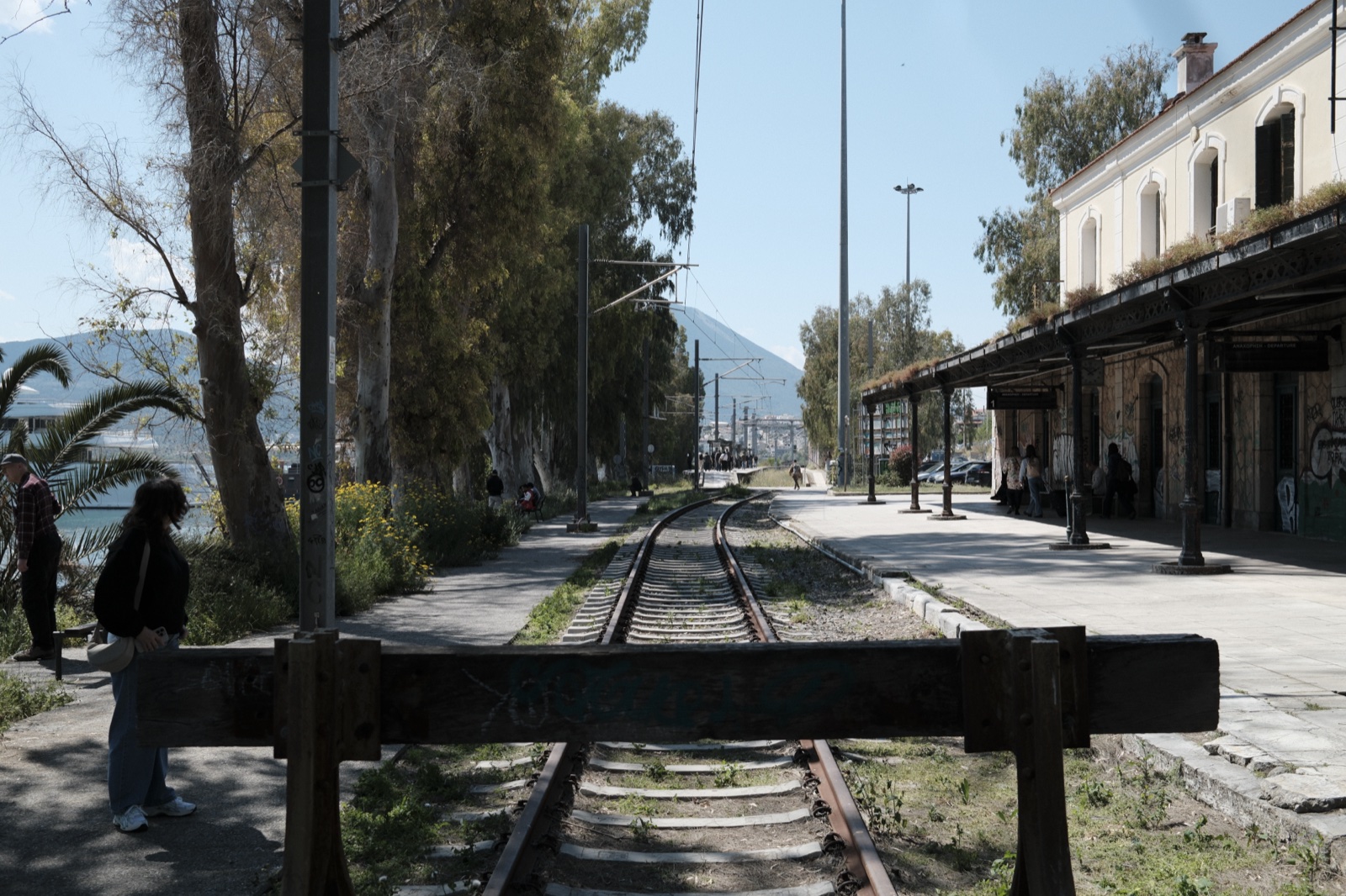Gara din Chalkida — în loc de Crișul Negru, Marea Egee